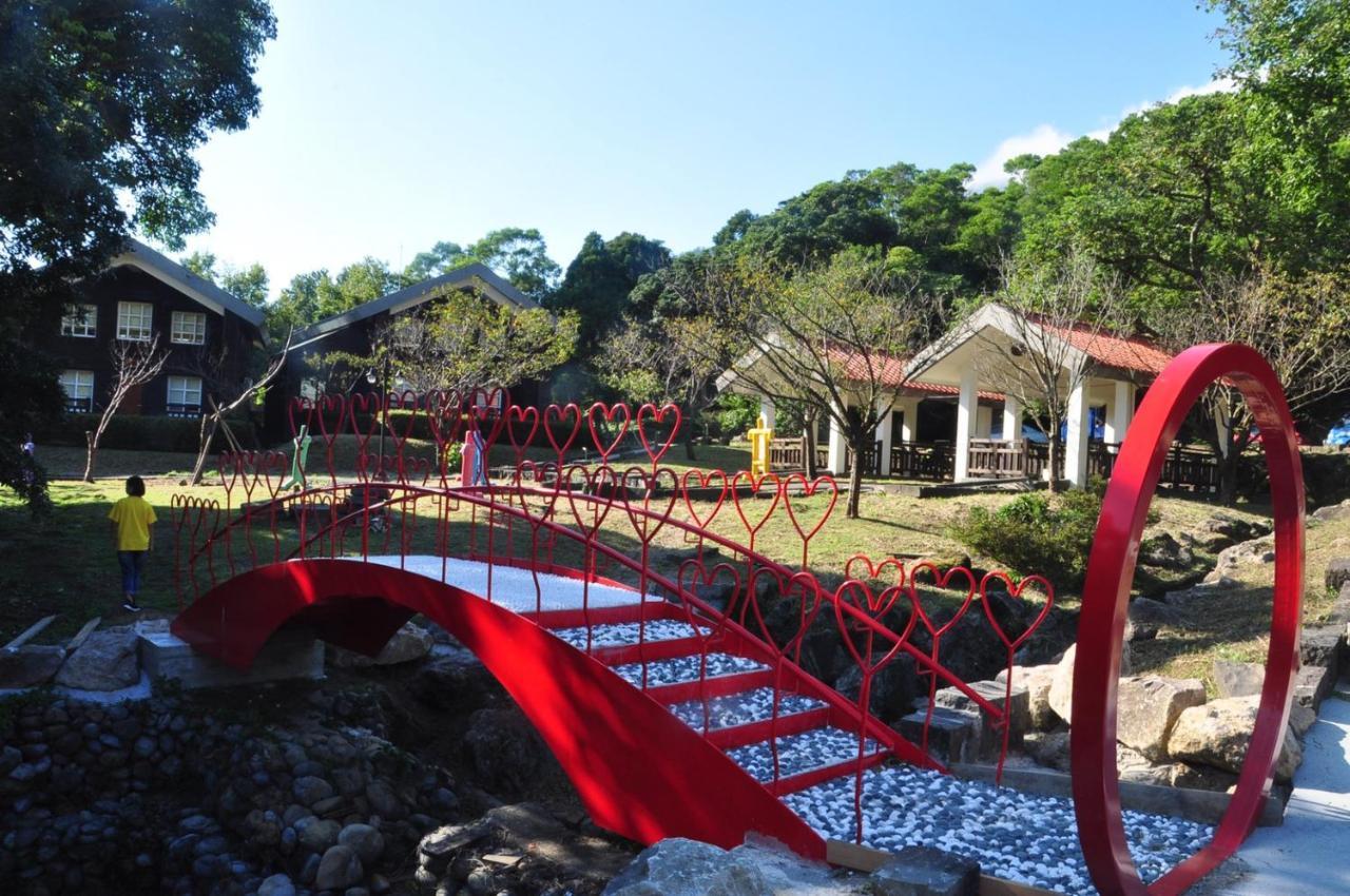Yanmin Hot Spring Resort Taipei Exterior photo